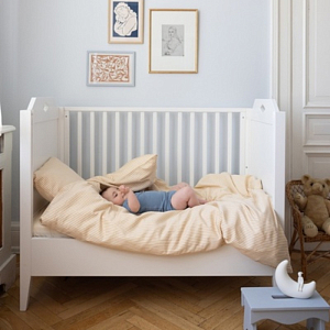 Светильник в виде луны Cam Cam Copenhagen "Moon", молочный